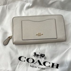 Off white, authentic Coach wallet, NWT
